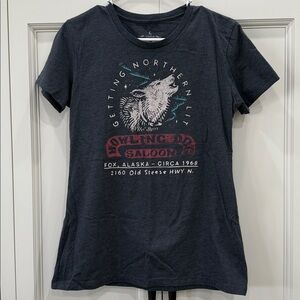 Dive Bar Shirt Club. RETIRED Howling Dog Saloon from Fox, Alaska Women’s Large